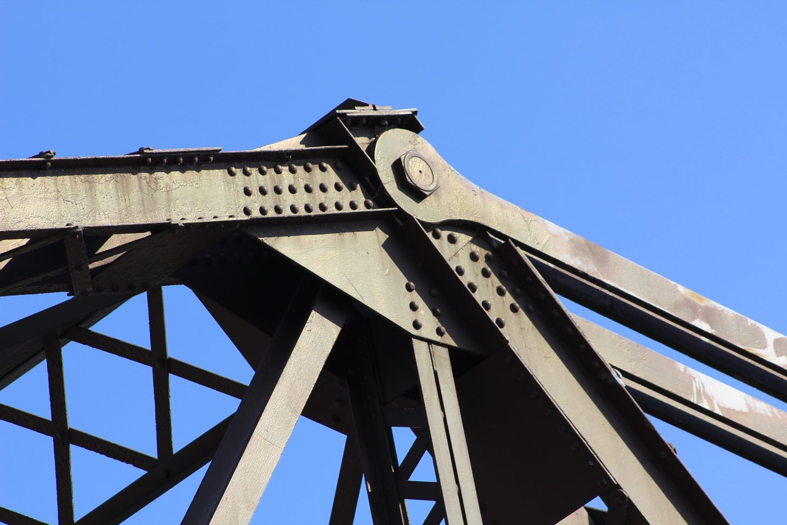 Cherry Avenue Railroad Bridge