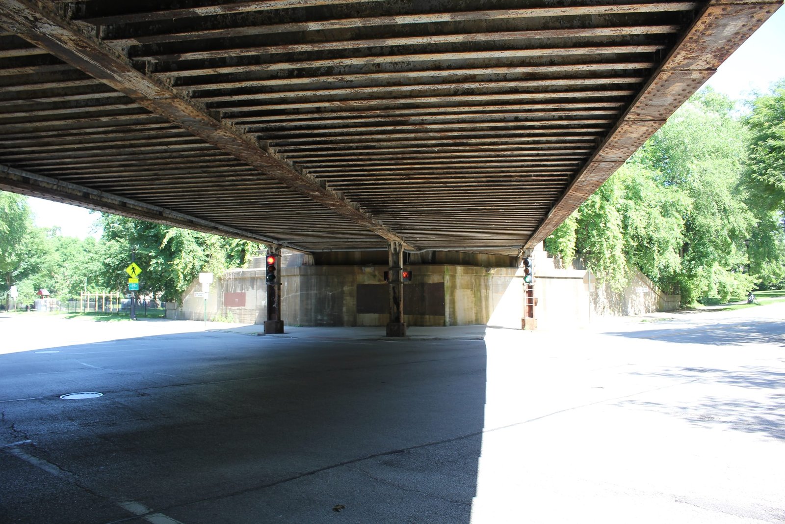 CTA Purple Line - Ridge Avenue Bridge