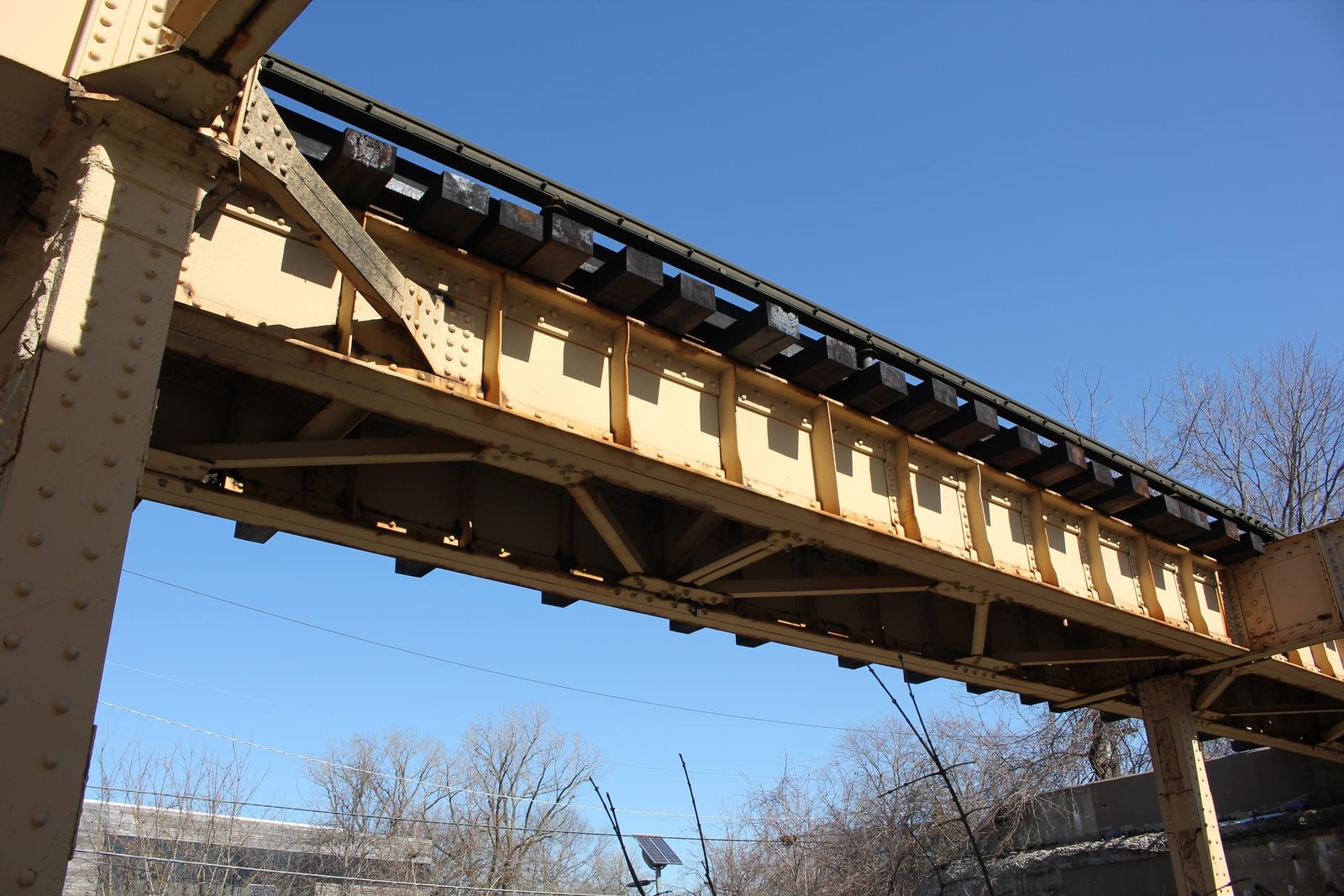 CTA Yellow Line - Dodge Avenue Bridge