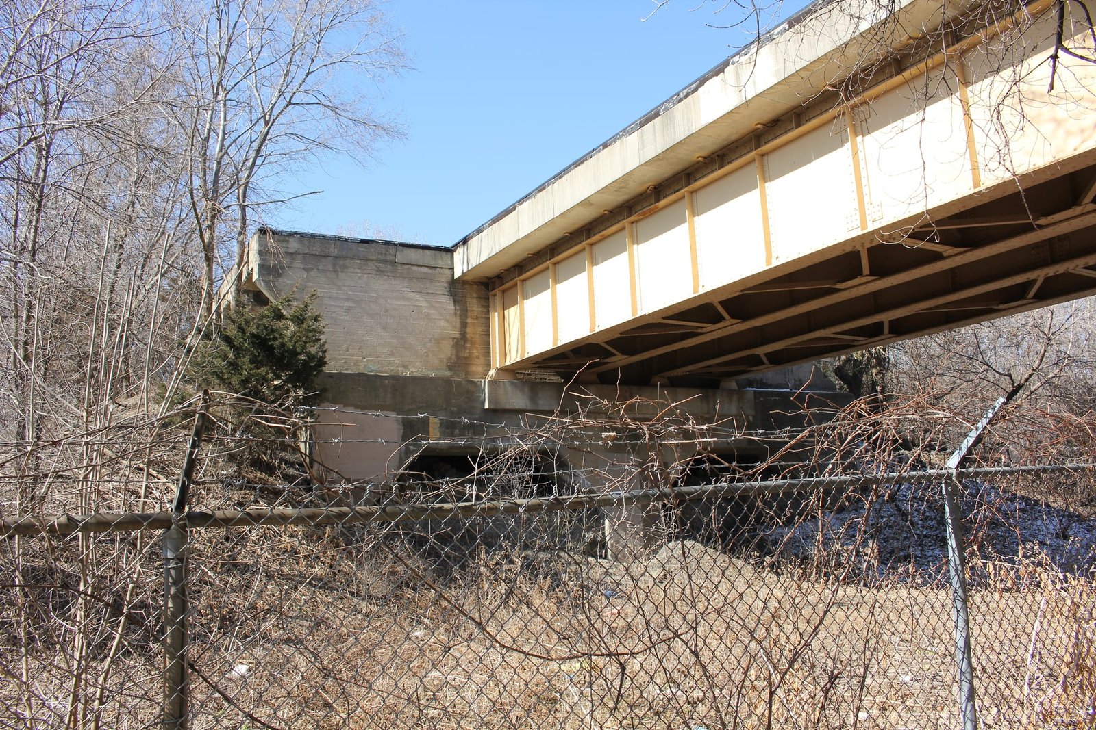 CTA Yellow Line - Old Hartrey Avenue Bridge