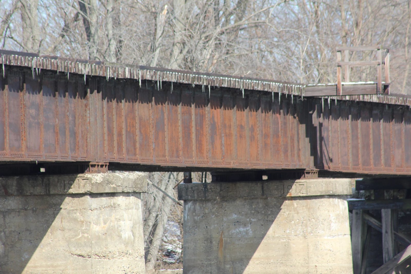 KBSR Kankakee River Bridge (Aroma Park)