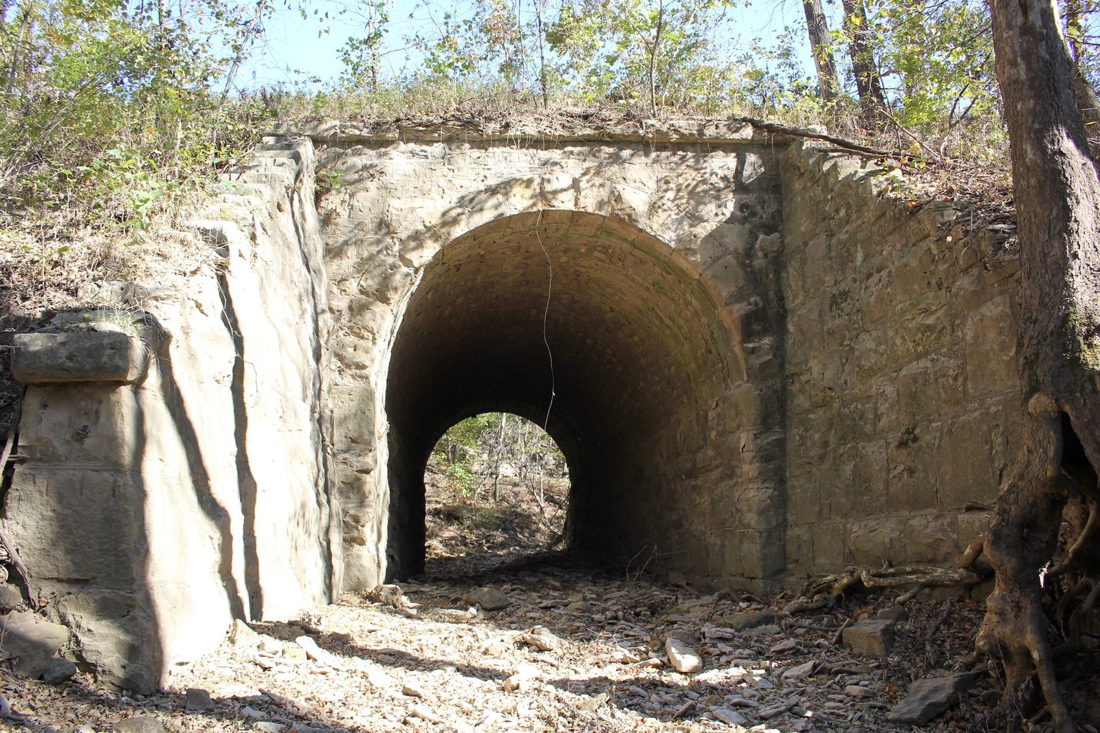 Road 11 Stone Arch