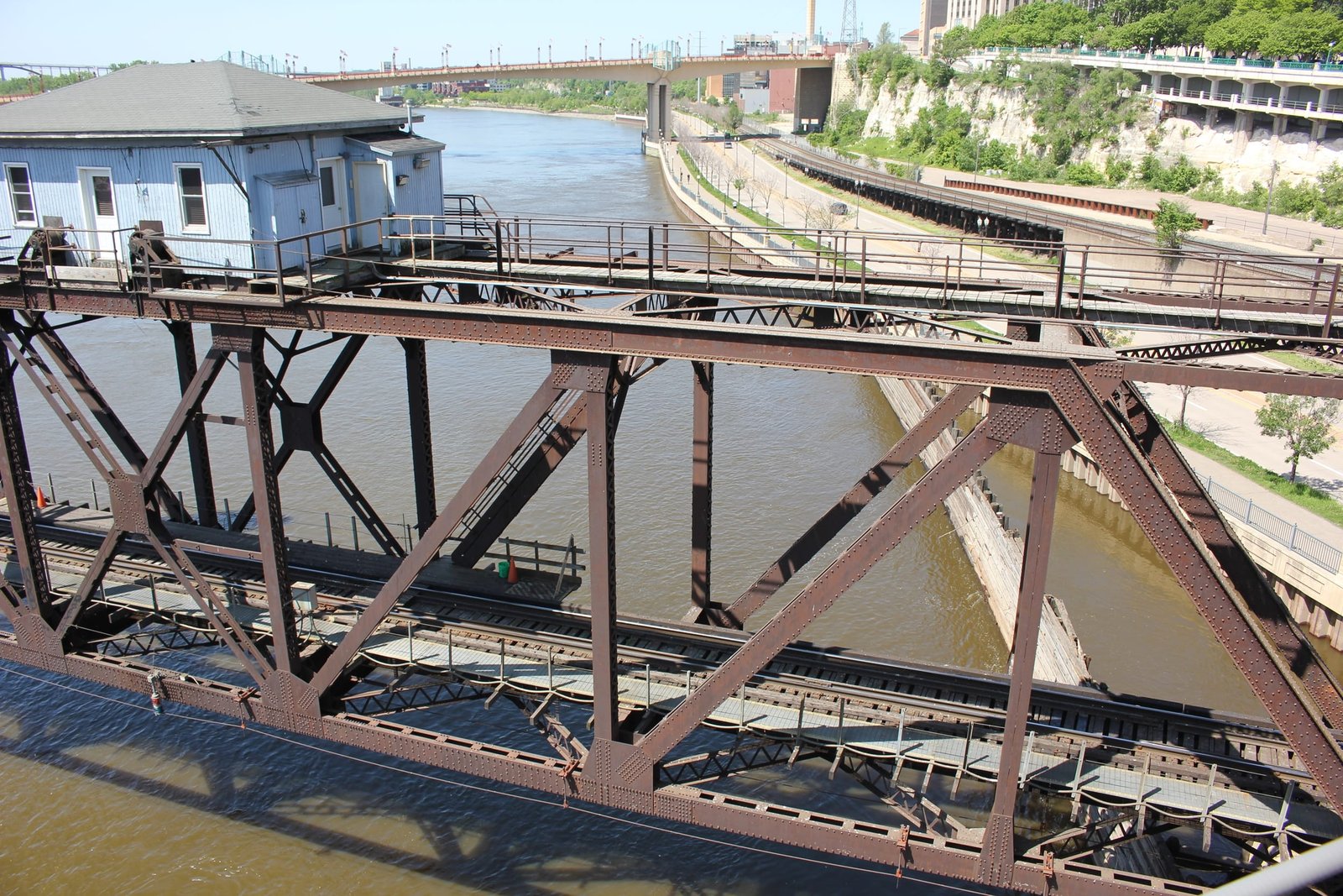 Robert Street Lift Bridge