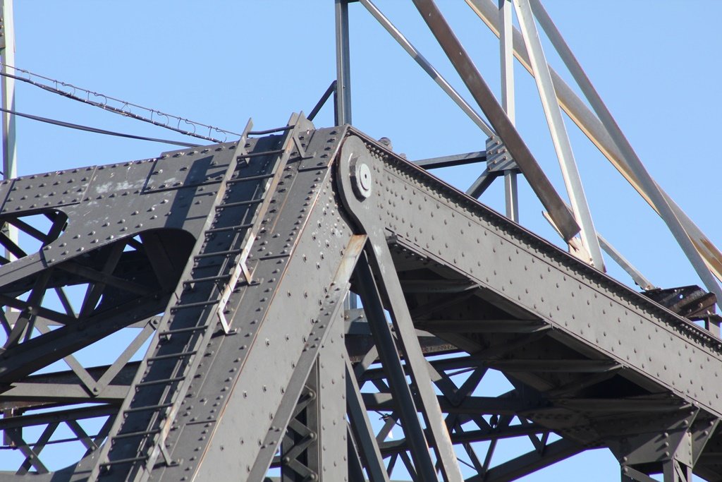Government (Arsenal) Bridge