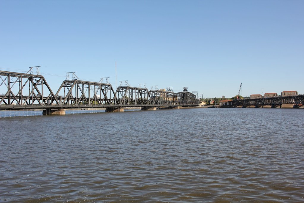 Government (Arsenal) Bridge