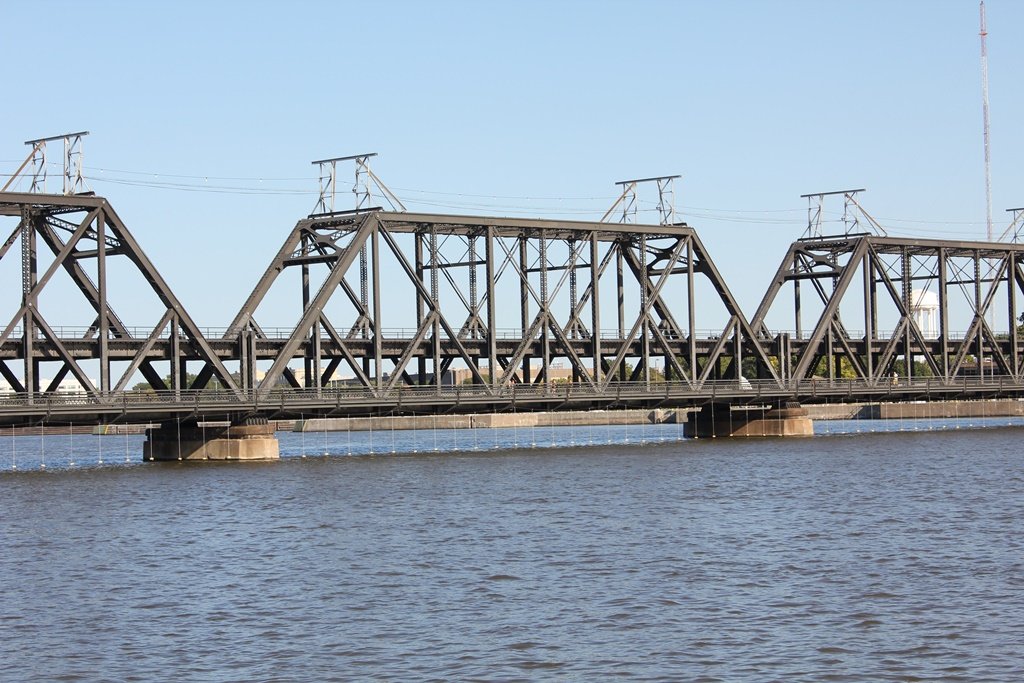 Government (Arsenal) Bridge