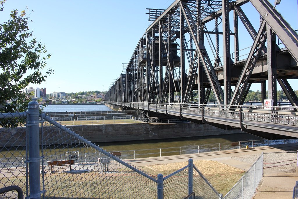 Government (Arsenal) Bridge